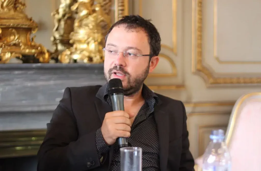 Riad Sattouf Engagements et Philanthropie