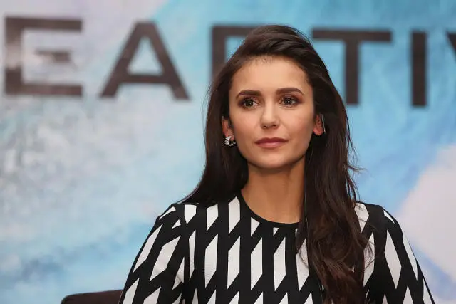 Nina Dobrev Enceinte