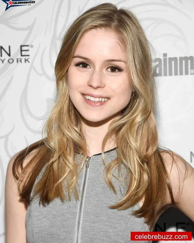 Erin Moriarty Chirurgie Récompenses et Reconnaissance