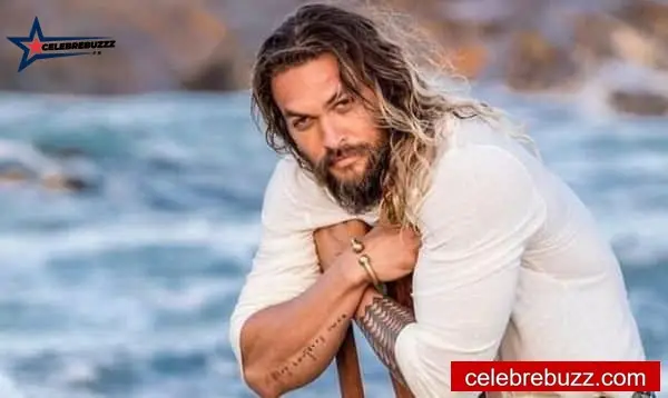 Jason Momoa Taille Percée et Succès