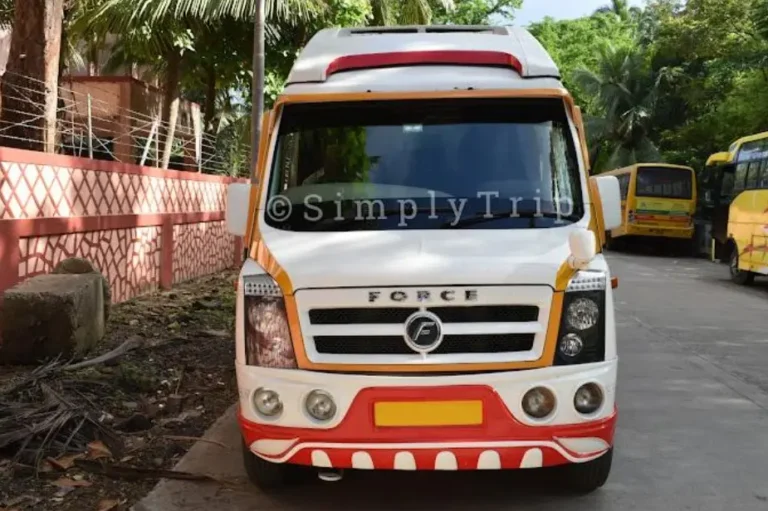 Seven Essential Factors to Consider When Renting a Tempo Traveller in Pune