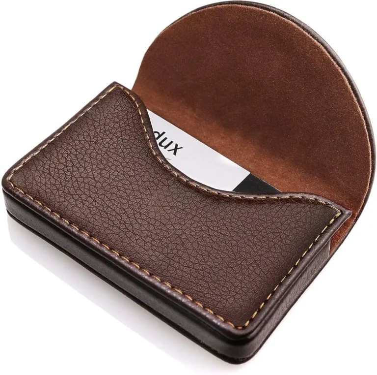 The Best Men’s Leather Card Case for Business Professionals
