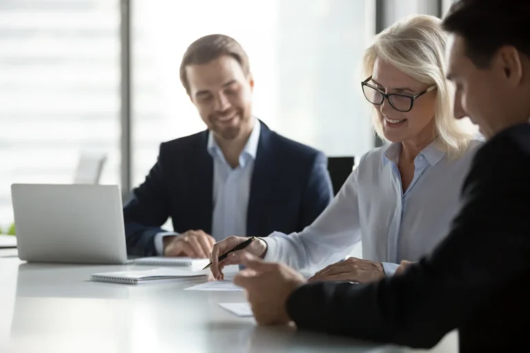 5 Critical Elements Attorneys Examine in Franchise Agreements