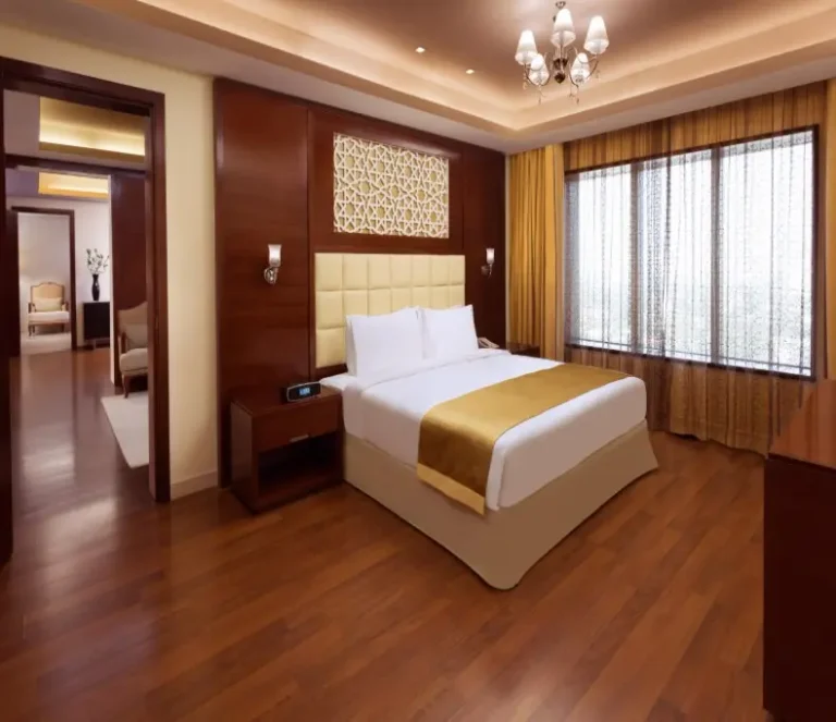 Relax in Style Why Holiday Inn Kochi is the Best Place to Stay