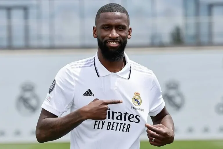 Football Player Antonio Rudiger - Shining In Red On The Real Madrid Field
