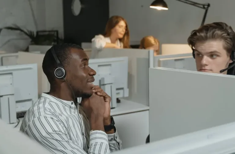 7 Benefits of Real-Time Customer Updates