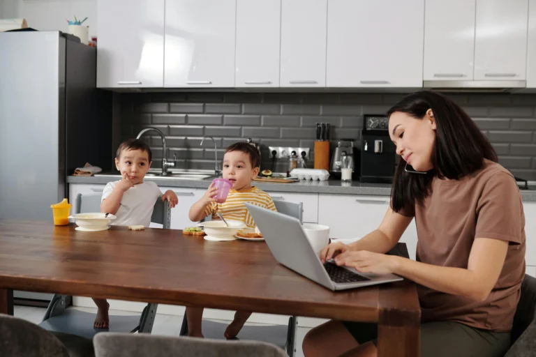 How Reliable Home Care Reduces Stress and Saves Time for Busy Households
