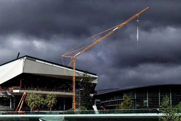 How Adelaide Weather Can Delay Construction (And How to Plan) How Adelaide Weather Can Delay Construction (And How to Plan)