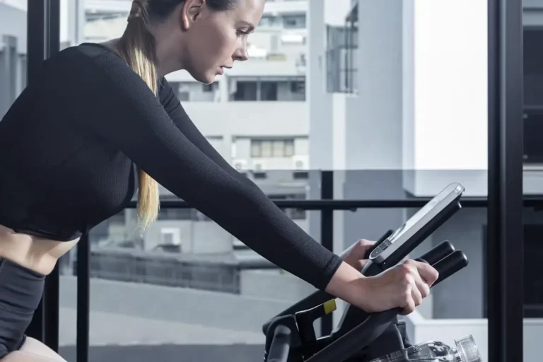 Reclaiming Daily Energy Through Low-Impact Indoor Workouts